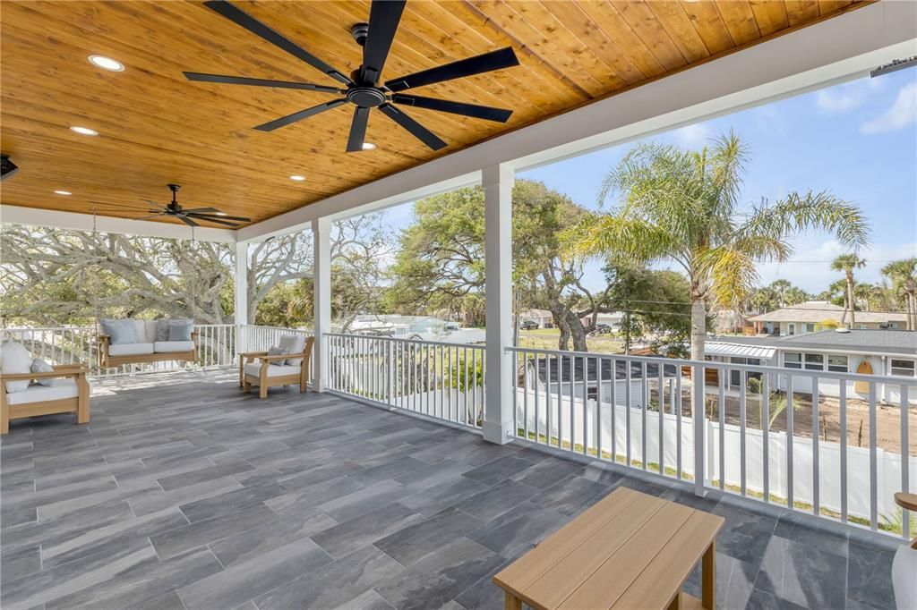 For Sale: $2,095,000 (4 beds, 3 baths, 2431 Square Feet)