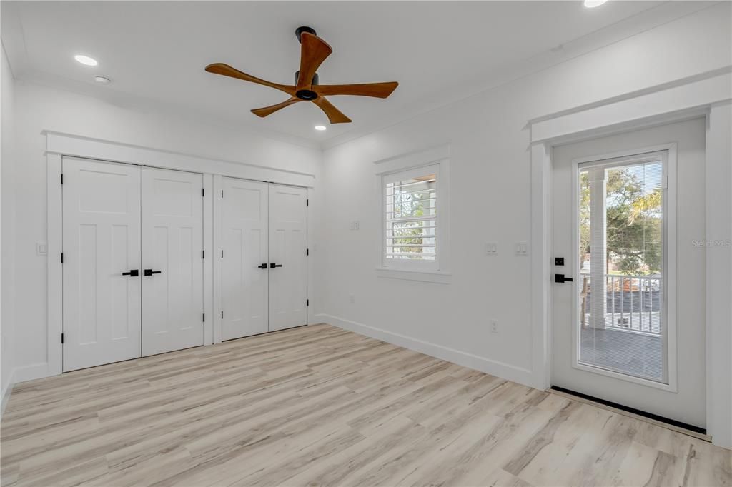 For Sale: $2,095,000 (4 beds, 3 baths, 2431 Square Feet)