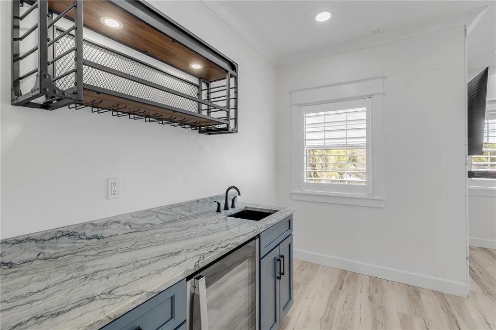 For Sale: $2,095,000 (4 beds, 3 baths, 2431 Square Feet)