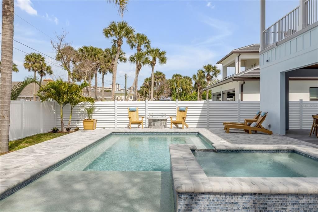 For Sale: $2,095,000 (4 beds, 3 baths, 2431 Square Feet)