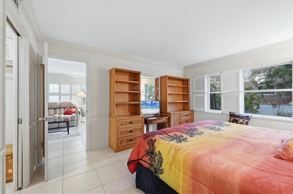 En Venta: $319,000 (2 camas, 2 baños, 1084 Pies cuadrados)