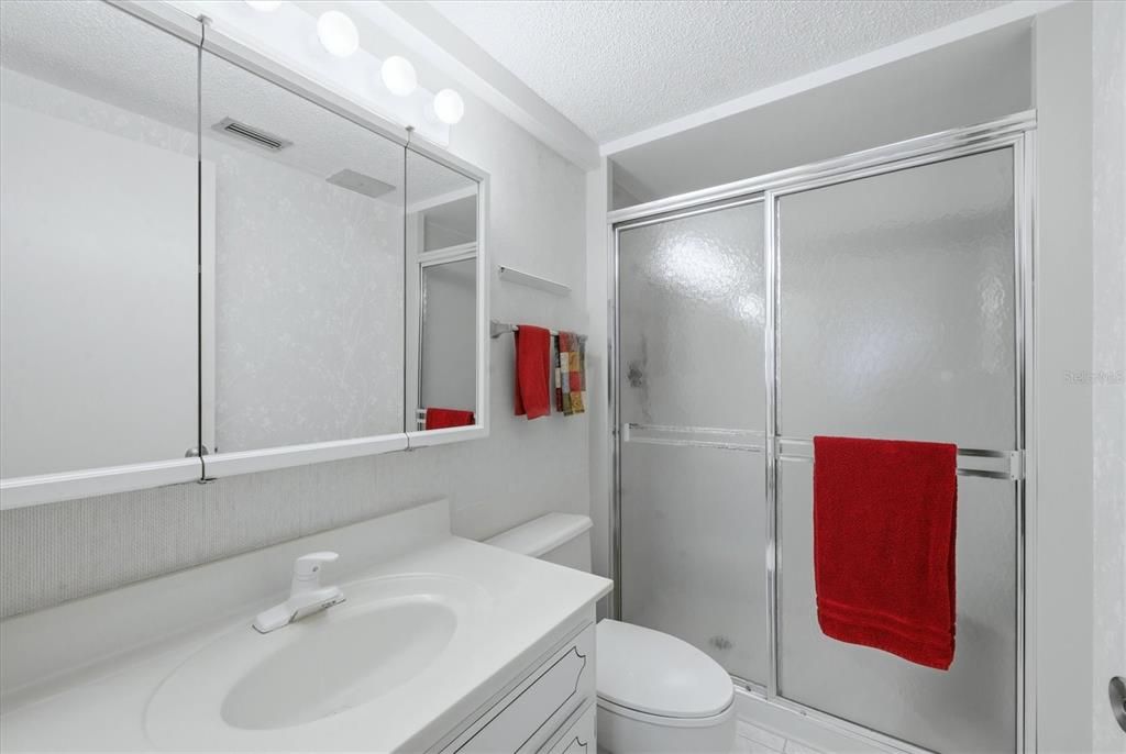 En Venta: $319,000 (2 camas, 2 baños, 1084 Pies cuadrados)