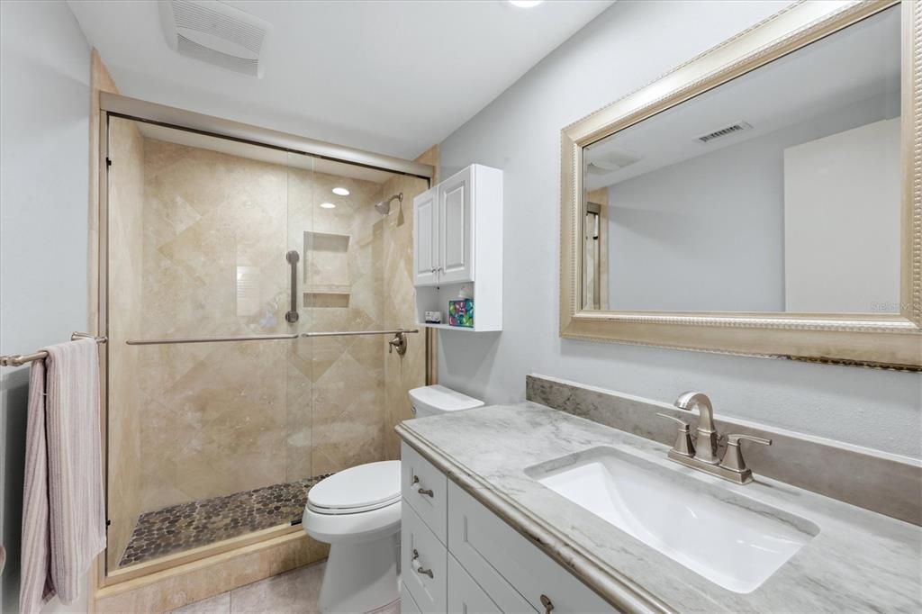 En Venta: $319,000 (2 camas, 2 baños, 1084 Pies cuadrados)