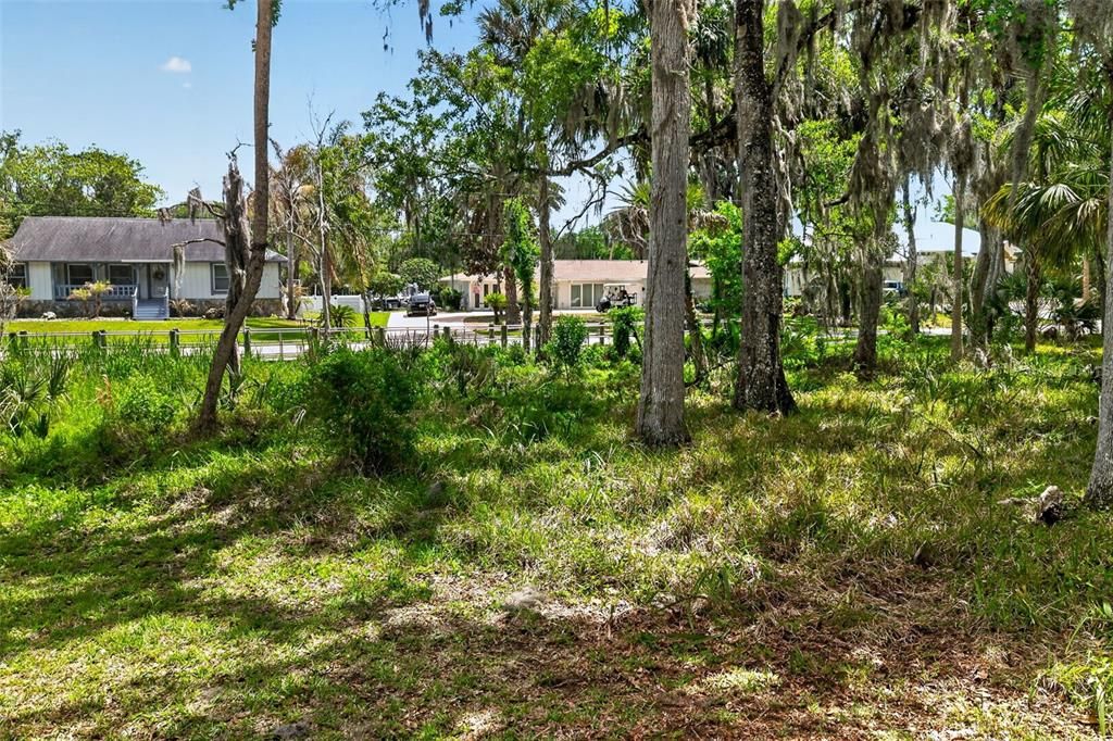 待售: $119,000 (0.38 acres)