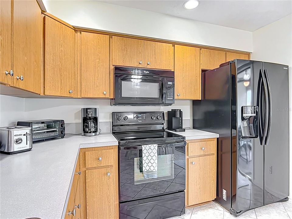 For Sale: $332,900 (2 beds, 2 baths, 1080 Square Feet)