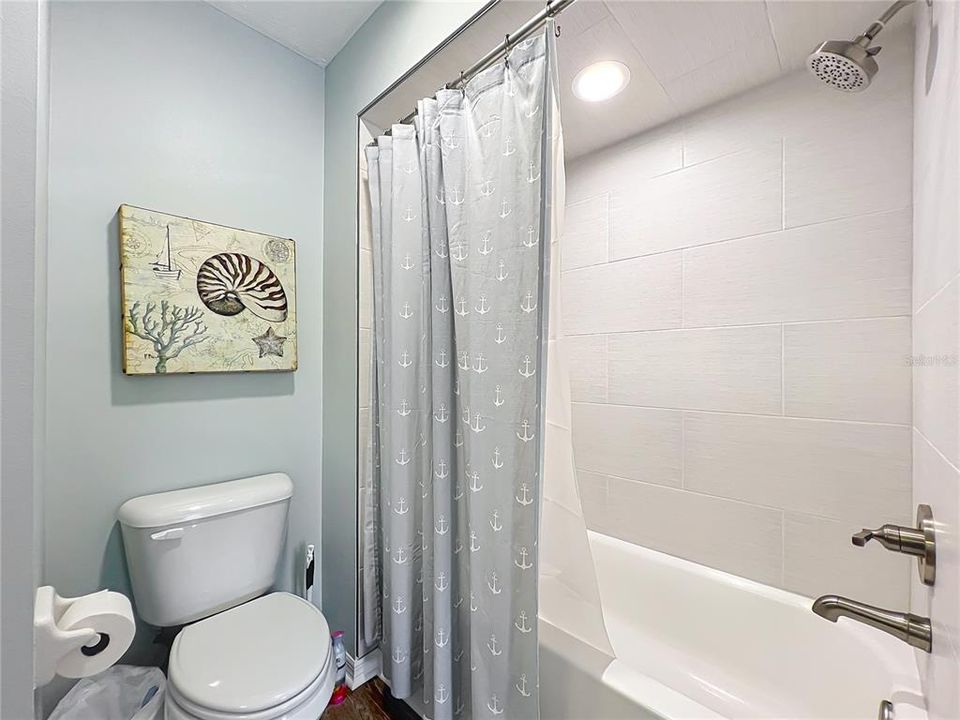 For Sale: $332,900 (2 beds, 2 baths, 1080 Square Feet)