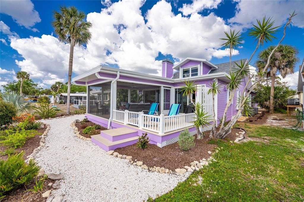 For Sale: $1,290,000 (3 beds, 3 baths, 2088 Square Feet)
