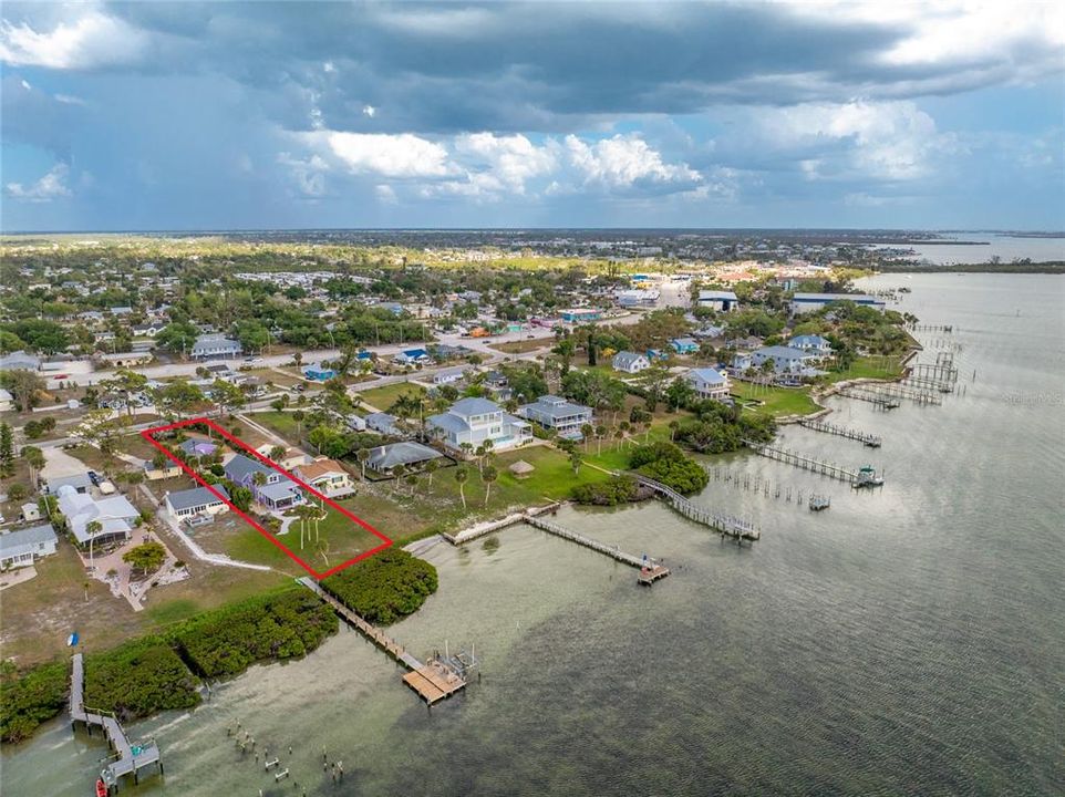For Sale: $1,290,000 (3 beds, 3 baths, 2088 Square Feet)