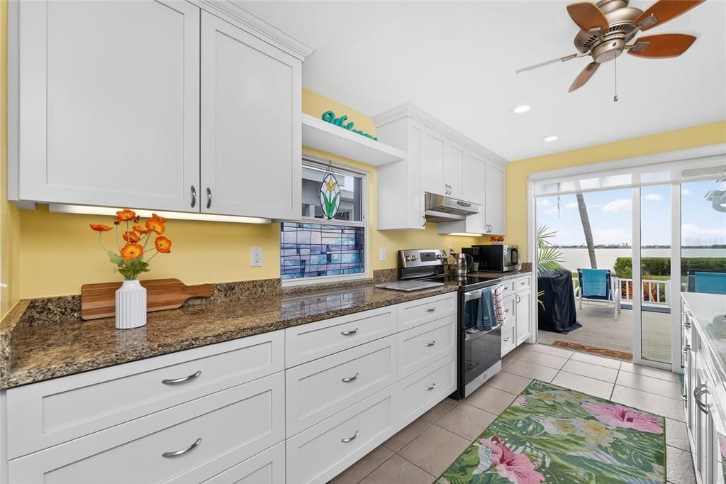 For Sale: $1,290,000 (3 beds, 3 baths, 2088 Square Feet)