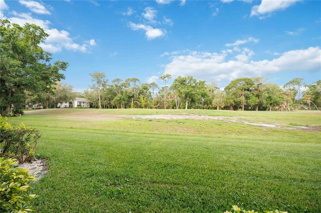 Activo con contrato: $234,500 (2 camas, 2 baños, 983 Pies cuadrados)