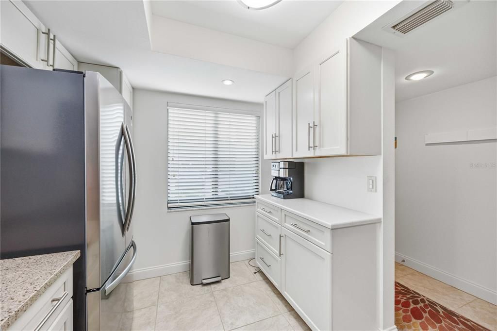 Activo con contrato: $234,500 (2 camas, 2 baños, 983 Pies cuadrados)