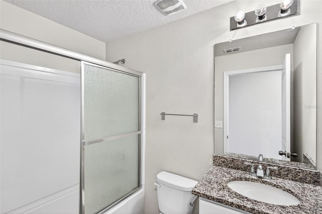 En Venta: $299,900 (3 camas, 2 baños, 1744 Pies cuadrados)