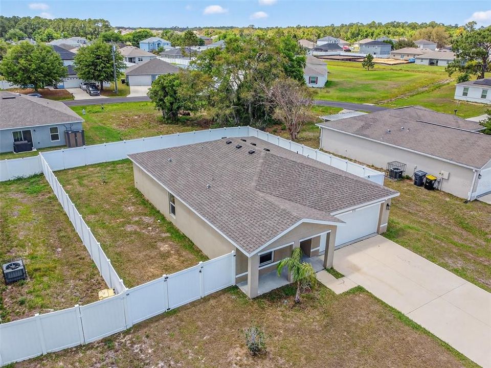 En Venta: $299,900 (3 camas, 2 baños, 1744 Pies cuadrados)