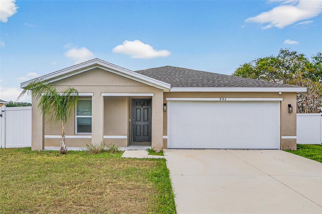 En Venta: $299,900 (3 camas, 2 baños, 1744 Pies cuadrados)