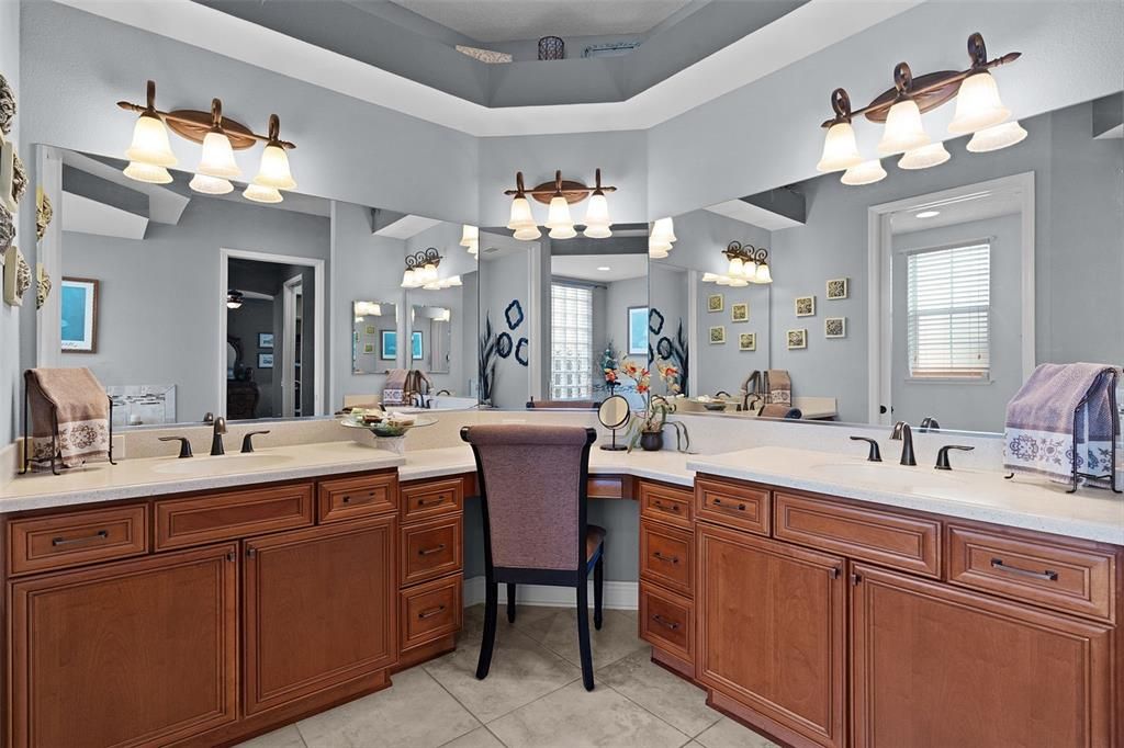 For Sale: $1,199,000 (3 beds, 2 baths, 3082 Square Feet)
