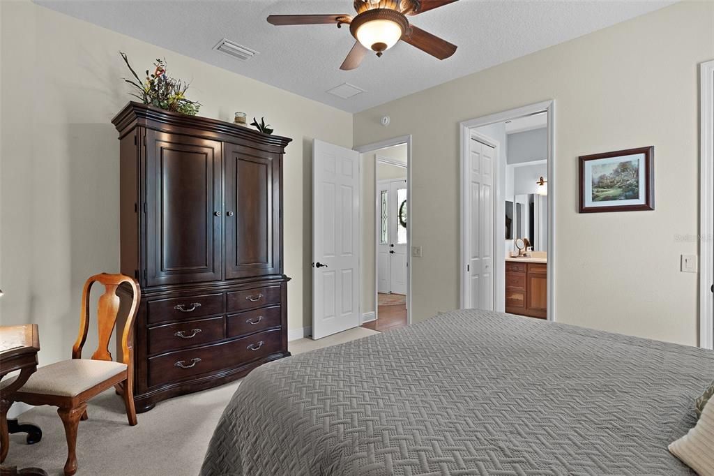For Sale: $1,199,000 (3 beds, 2 baths, 3082 Square Feet)