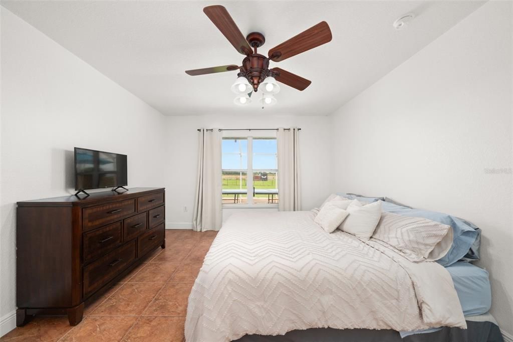 For Sale: $999,000 (5 beds, 3 baths, 2028 Square Feet)