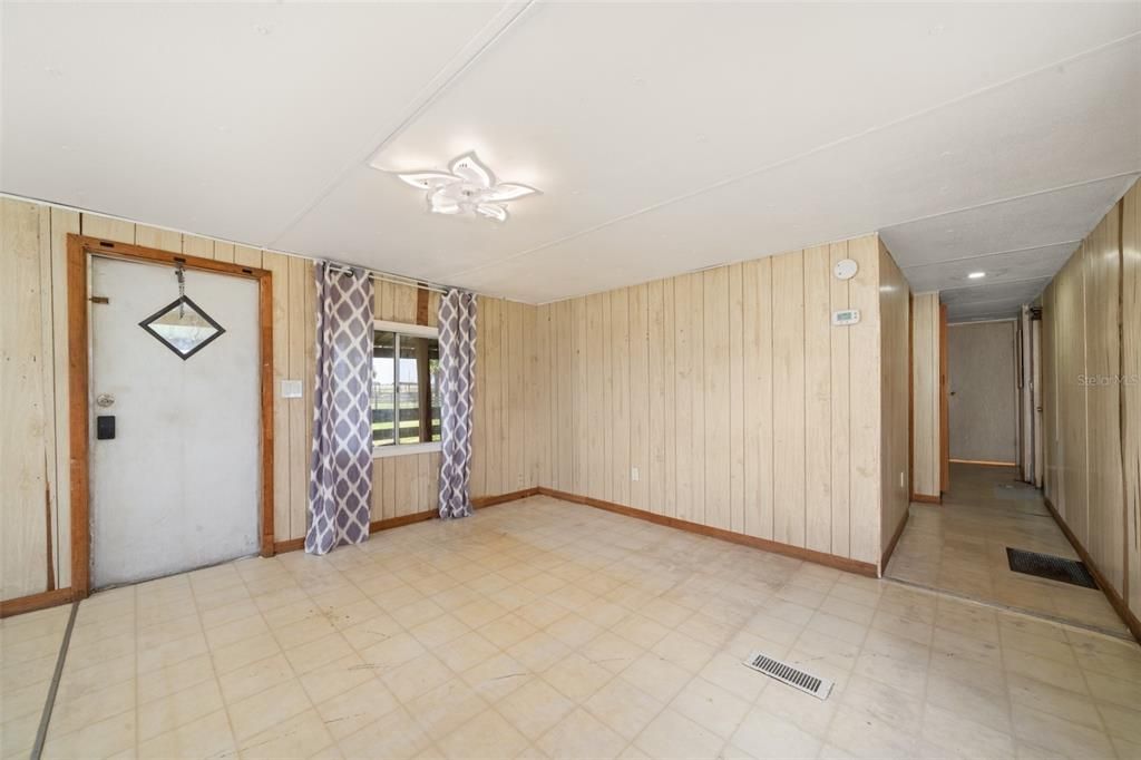 For Sale: $999,000 (5 beds, 3 baths, 2028 Square Feet)