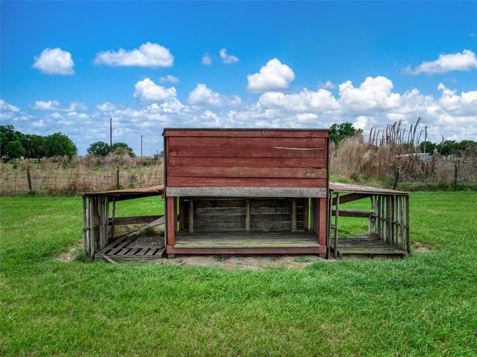 For Sale: $999,000 (5 beds, 3 baths, 2028 Square Feet)