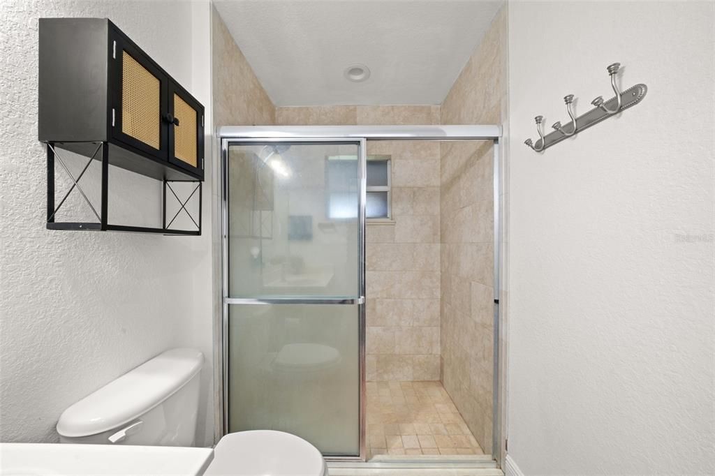 For Sale: $999,000 (5 beds, 3 baths, 2028 Square Feet)