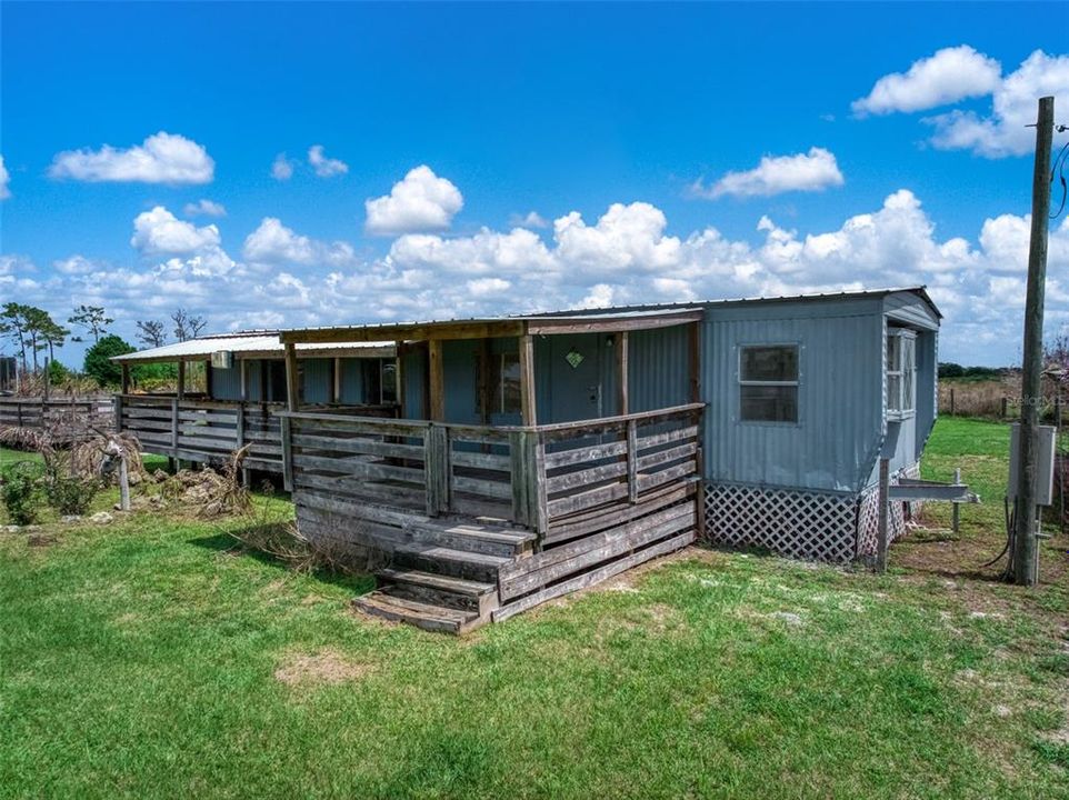 For Sale: $999,000 (5 beds, 3 baths, 2028 Square Feet)