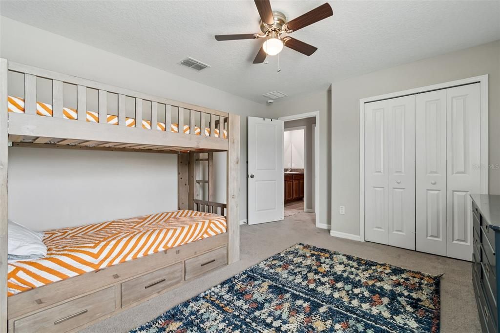 Active With Contract: $427,800 (6 beds, 3 baths, 2614 Square Feet)