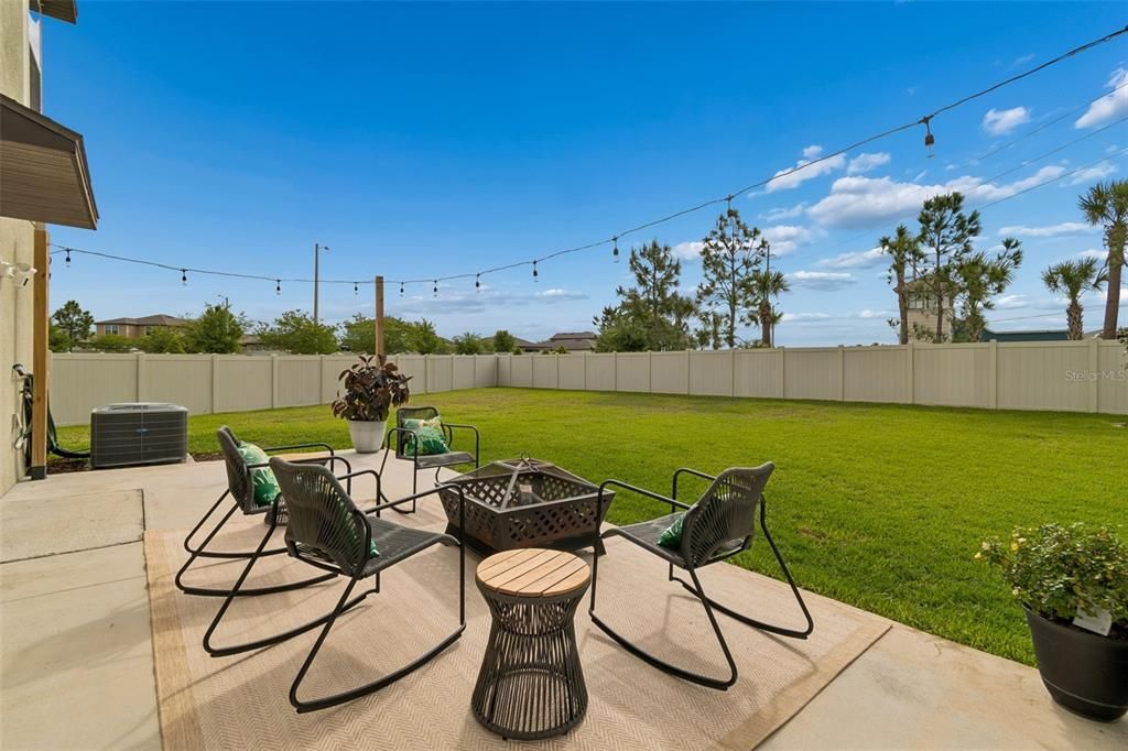 Active With Contract: $427,800 (6 beds, 3 baths, 2614 Square Feet)