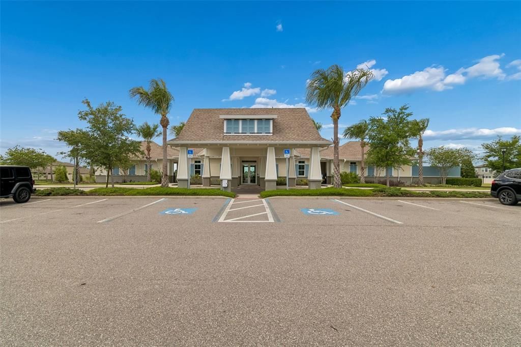 Active With Contract: $427,800 (6 beds, 3 baths, 2614 Square Feet)
