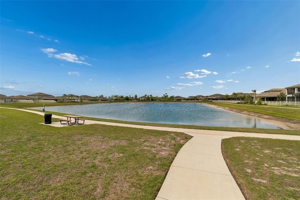 Active With Contract: $427,800 (6 beds, 3 baths, 2614 Square Feet)
