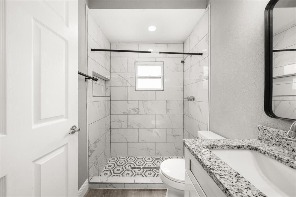 For Sale: $349,900 (3 beds, 2 baths, 1733 Square Feet)