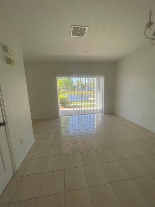 For Rent: $1,850 (2 beds, 2 baths, 987 Square Feet)