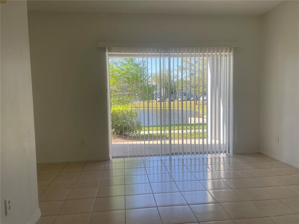 For Rent: $1,850 (2 beds, 2 baths, 987 Square Feet)