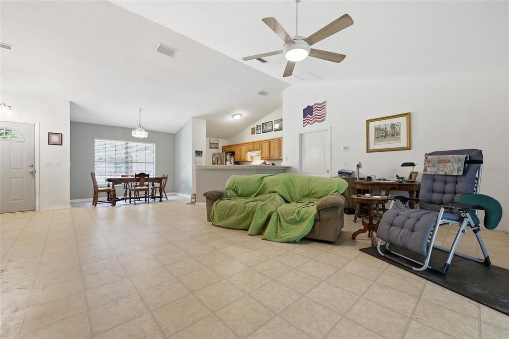 For Sale: $414,000 (3 beds, 2 baths, 1557 Square Feet)