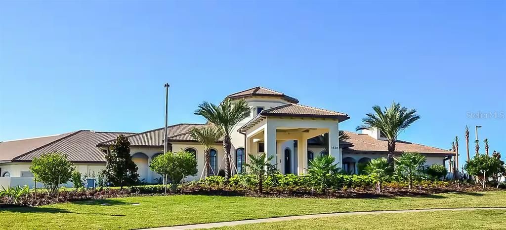 For Sale: $890,000 (9 beds, 5 baths, 3922 Square Feet)