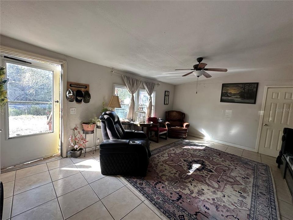 En Venta: $269,900 (3 camas, 2 baños, 1188 Pies cuadrados)
