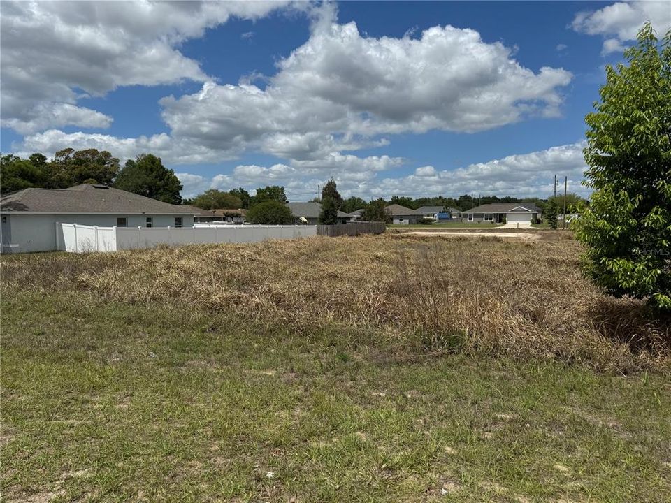 合同活跃: $35,000 (0.23 acres)
