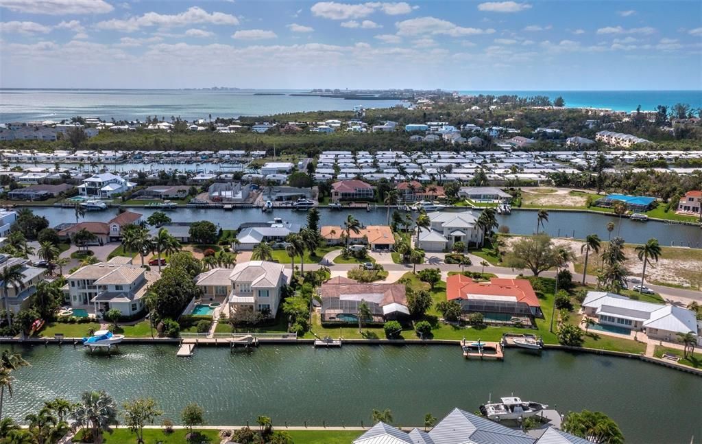 For Sale: $1,795,000 (0.36 acres)