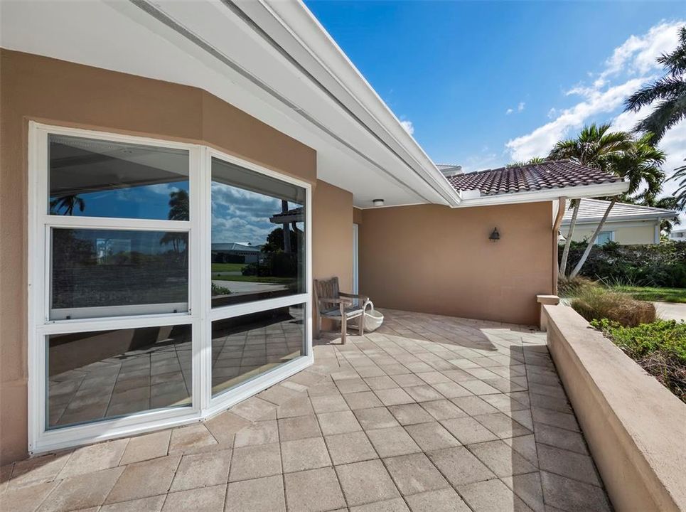 For Sale: $1,795,000 (0.36 acres)