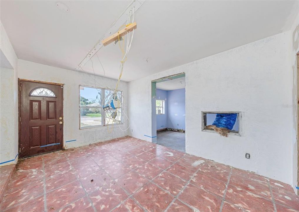 На продажу: $235,000 (3 спален, 2 ванн, 1436 Квадратных фут)