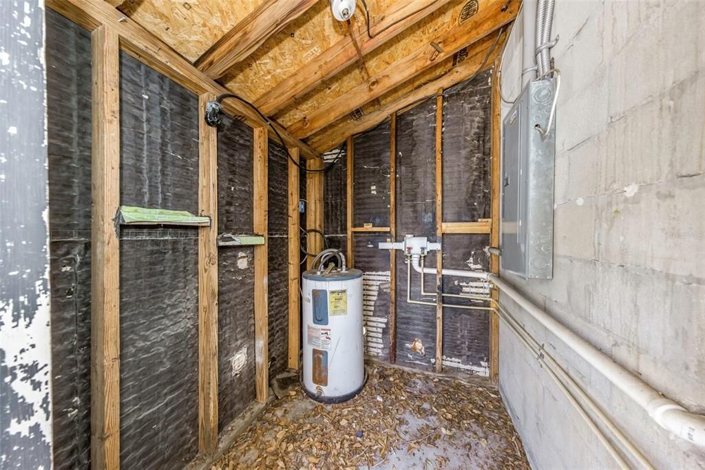 На продажу: $235,000 (3 спален, 2 ванн, 1436 Квадратных фут)