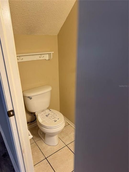For Sale: $209,999 (2 beds, 1 baths, 1184 Square Feet)