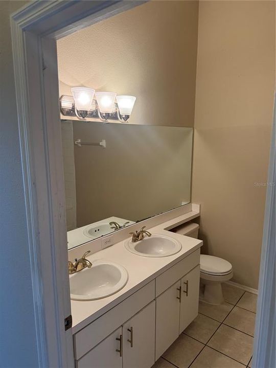 For Sale: $209,999 (2 beds, 1 baths, 1184 Square Feet)