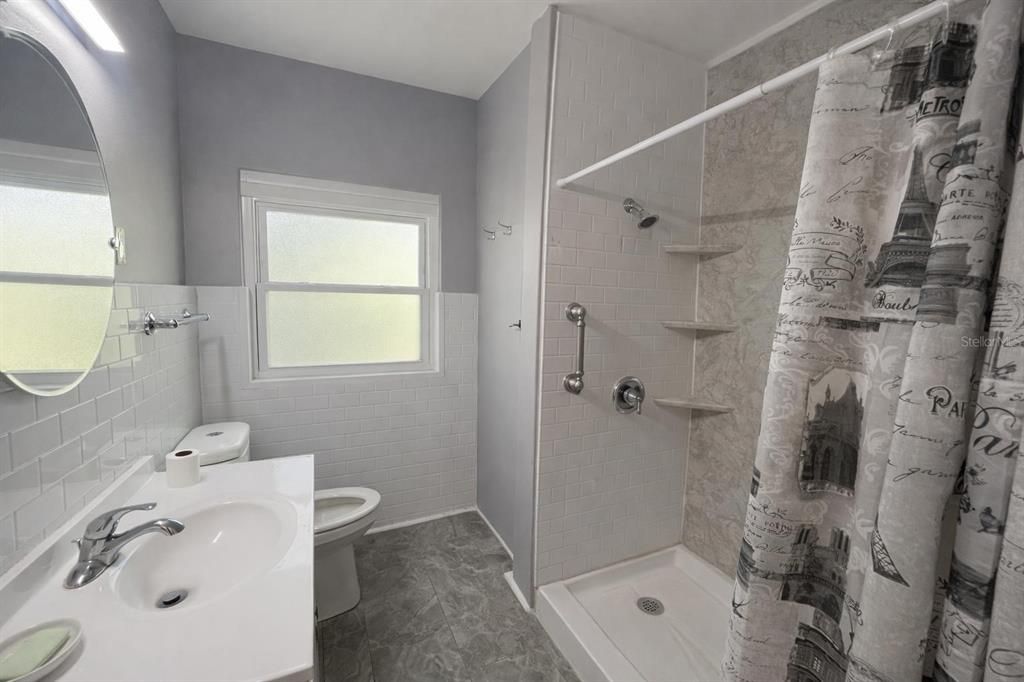 В аренду: $1,650 (3 спален, 2 ванн, 1196 Квадратных фут)
