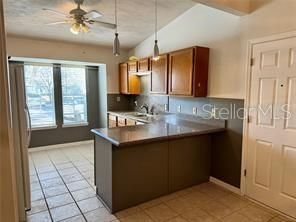 Active With Contract: $204,500 (2 beds, 2 baths, 1102 Square Feet)