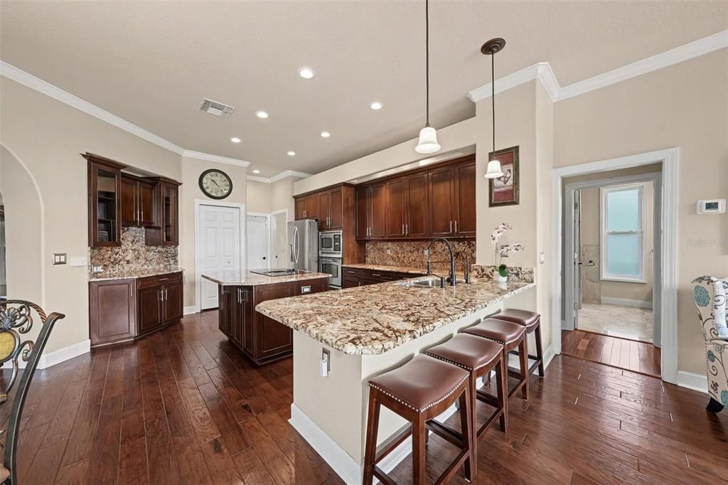 Active With Contract: $1,099,999 (5 beds, 3 baths, 3065 Square Feet)