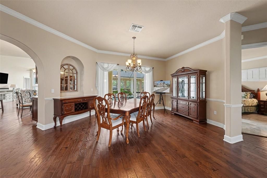 Active With Contract: $1,099,999 (5 beds, 3 baths, 3065 Square Feet)