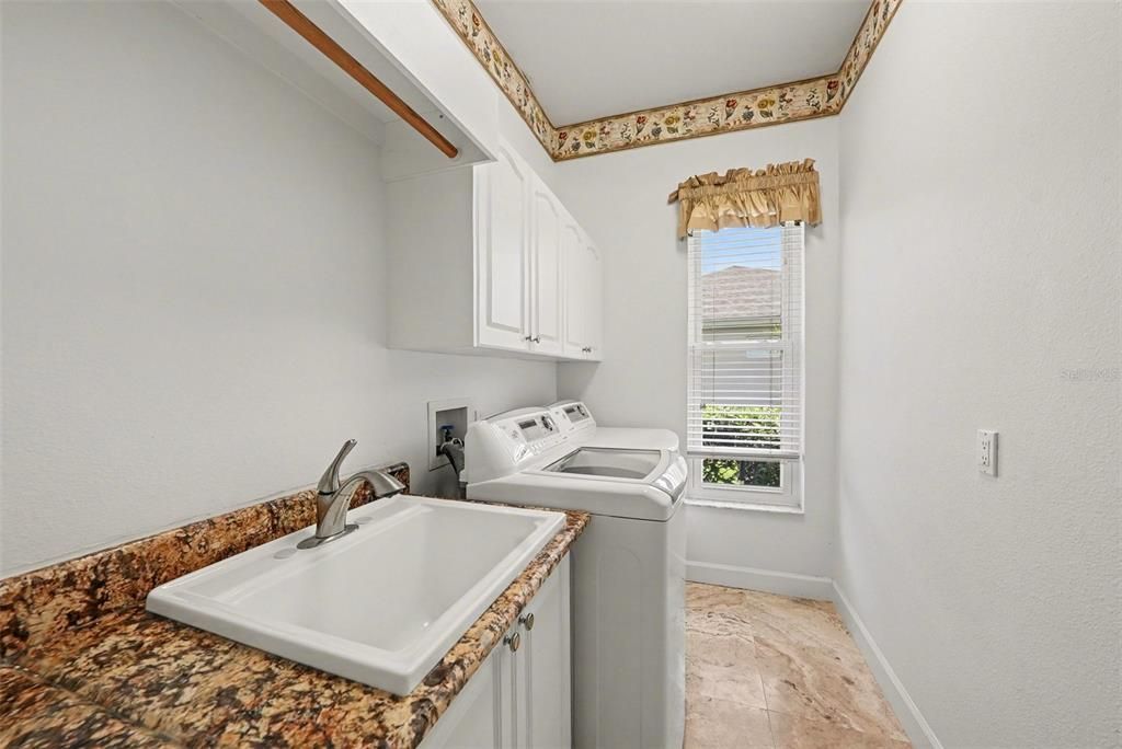 Active With Contract: $1,099,999 (5 beds, 3 baths, 3065 Square Feet)