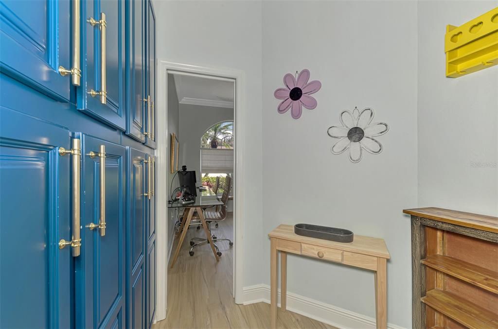 Activo con contrato: $649,000 (4 camas, 3 baños, 2368 Pies cuadrados)