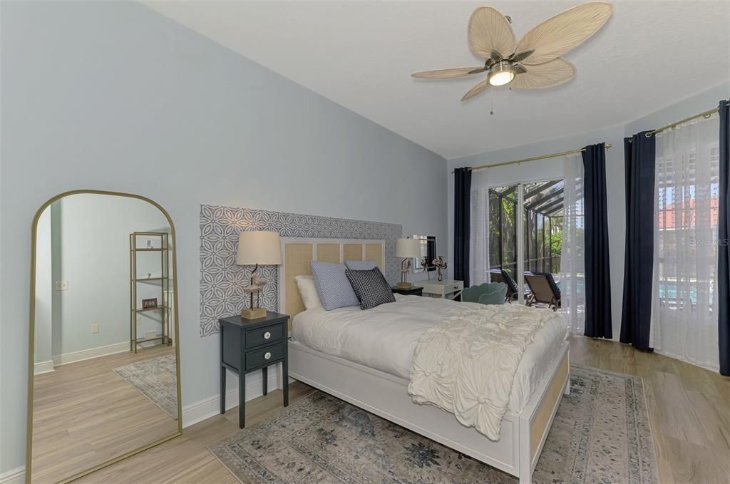 Activo con contrato: $649,000 (4 camas, 3 baños, 2368 Pies cuadrados)