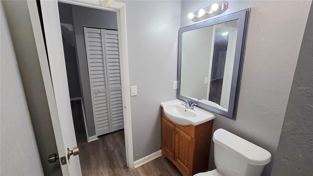For Sale: $179,900 (3 beds, 2 baths, 1564 Square Feet)